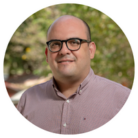 Luis Javier Sánchez, director académico de la Escuela de Negocios.